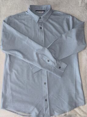 DepartWest men’s button-down dress shirt. Size medium light blue.